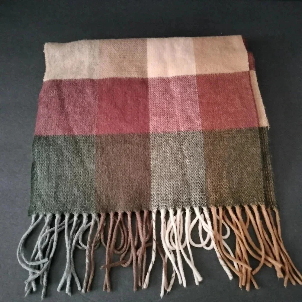 V. Fraas Cashmink Brown Rose plaid blend tassel Multifunctional Rectangle Scarf - Picture 7 of 9